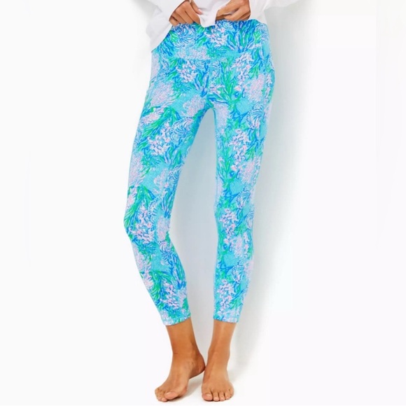 Lilly Pulitzer Pants - Lilly Pulitzer UPF 50+ Luxletic 24" Weekender High Rise Midi Legging